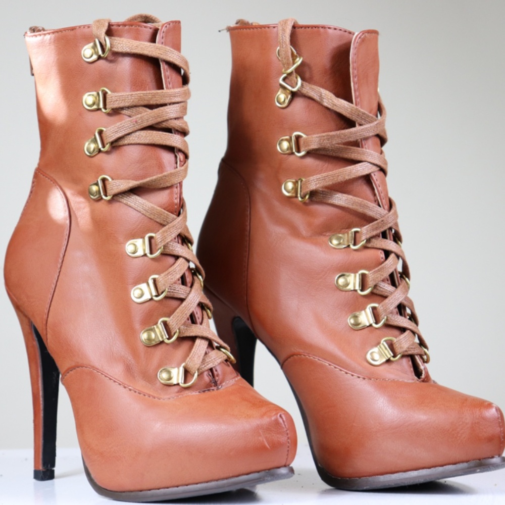 VEGAN LEATHER Lace-Up Terracotta Booties - Size 6